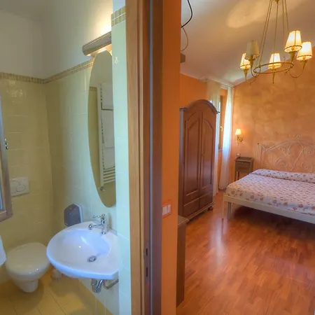 Clelia Lantgård Sirolo